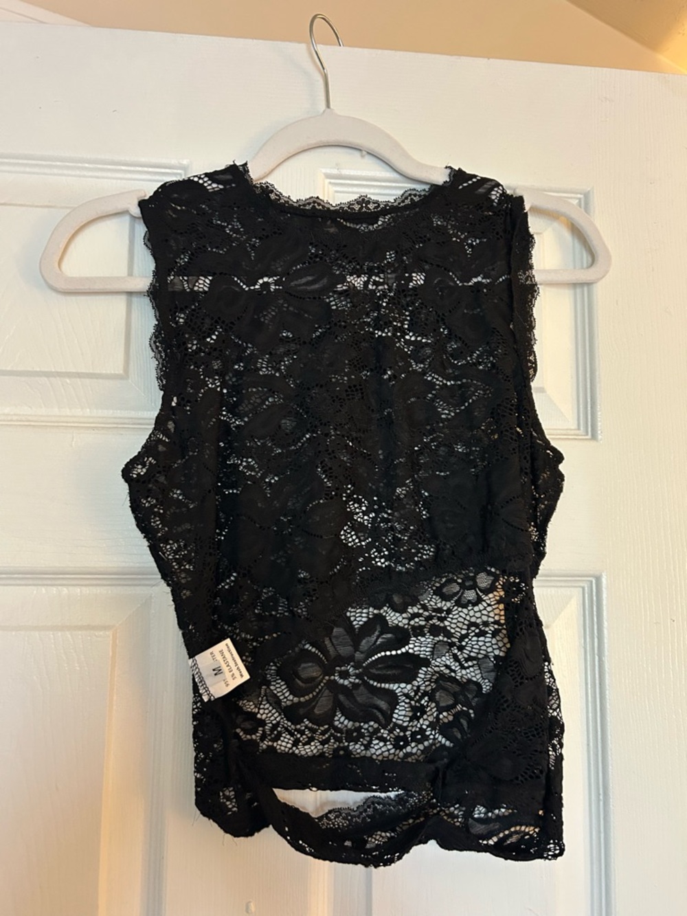Black Floral Lace Sleeveless Top and Skirt Set - Picture 2 of 4